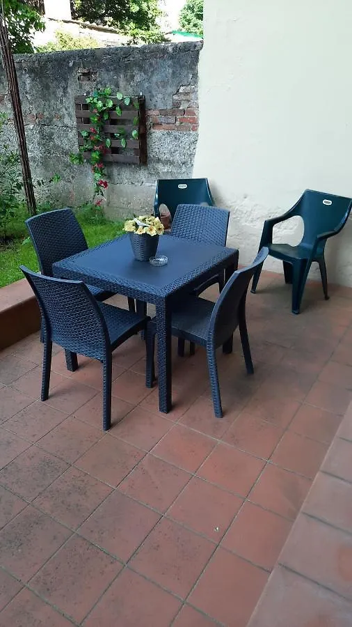 Au Jardin De Florence Bed and Breakfast Appartamento