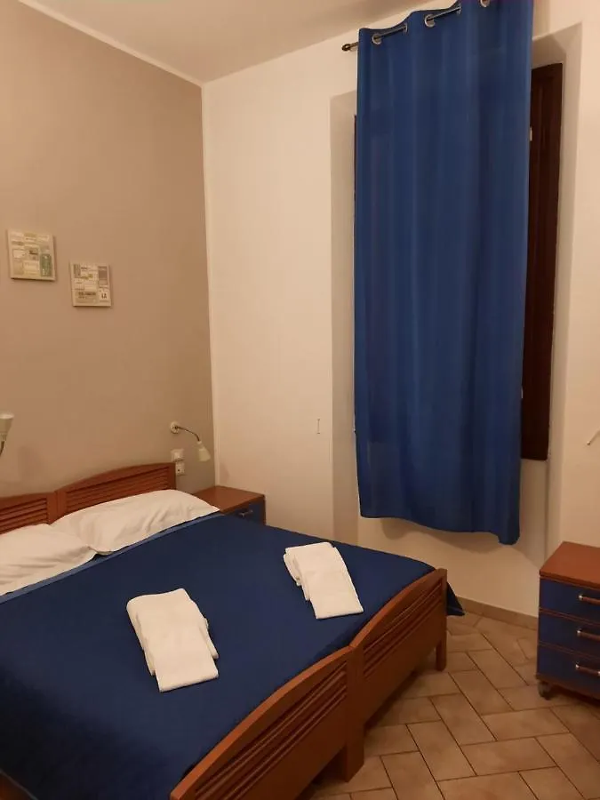 Au Jardin De Florence Bed and Breakfast
