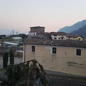 The Tourist , Solto Collina Italia